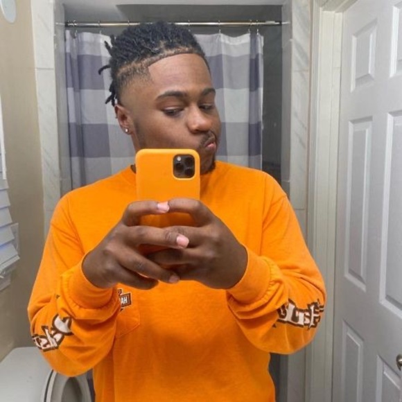 Meet your Posher, Amara - Picture 1 of 1